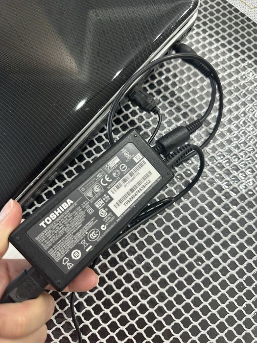 Продам ноутбук Toshiba
