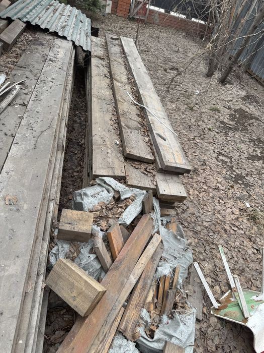 Лес, сруб, доски