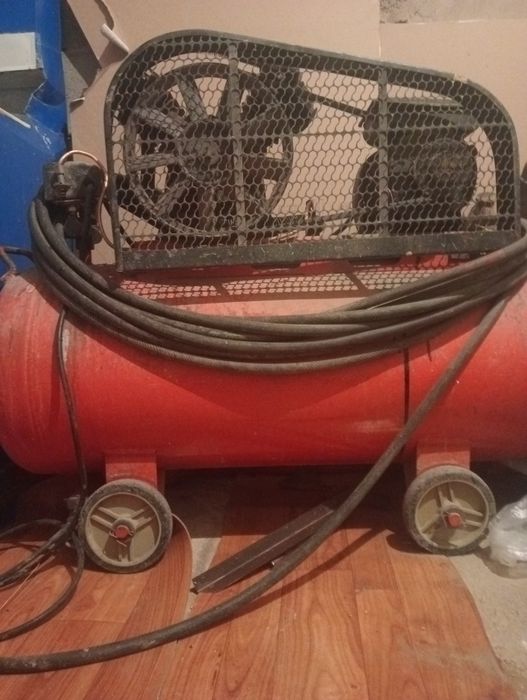 Компрессор продам