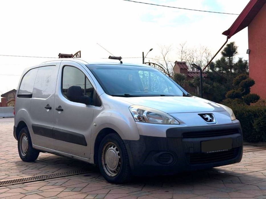 Peugeot Partner an 2011 un singur propietar fara evenimente