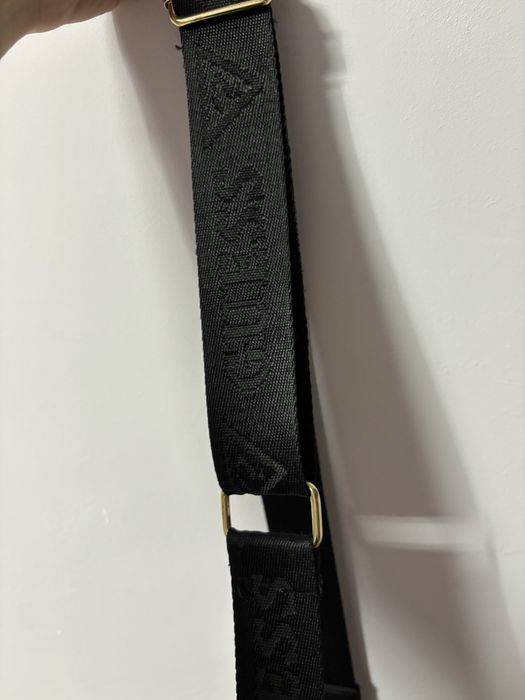 Дамска Чанта Guess