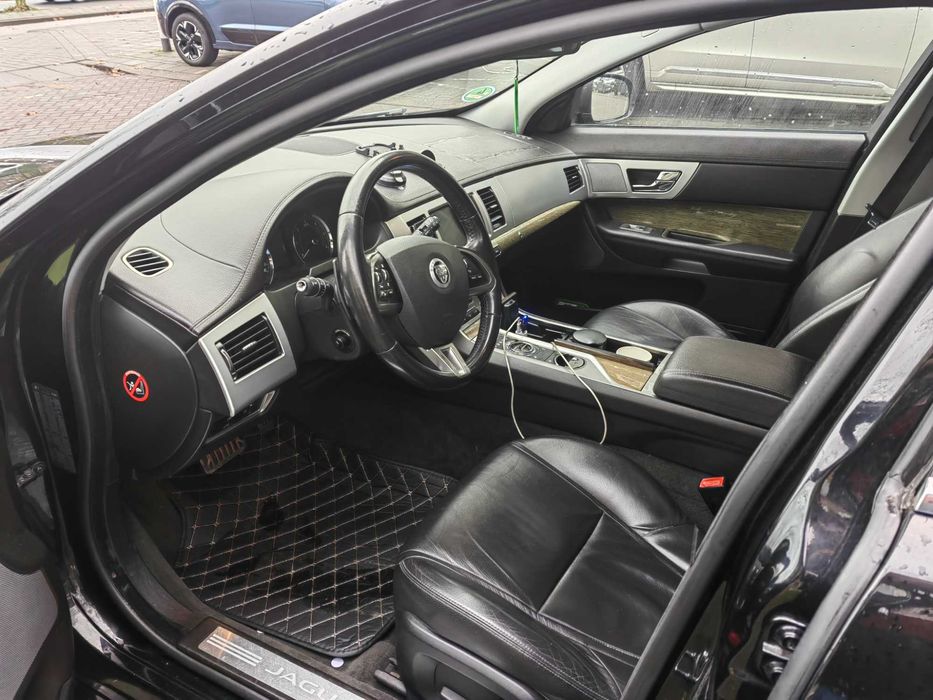 Jaguar xf sportback