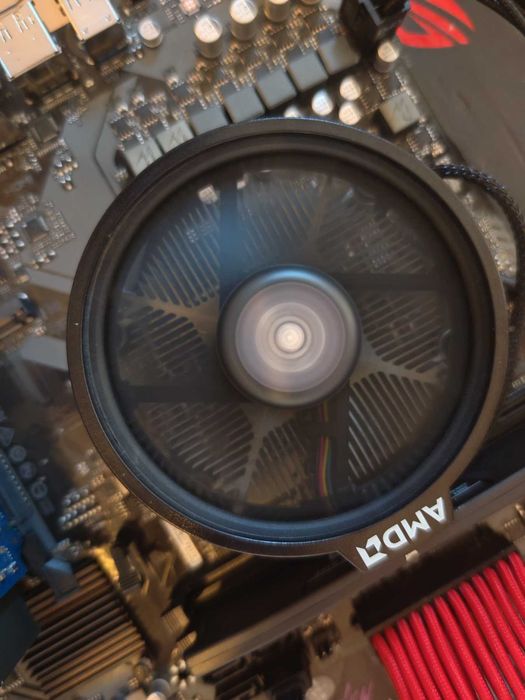 GIGABYTE A620M H socket AM5 + Ryzen 5 8400F 6-Core 4.2GHz + 2x8GB 16GB DDR5 5600MHZ