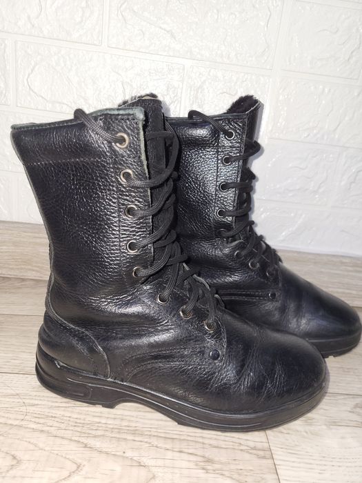 Продам зимние берцы