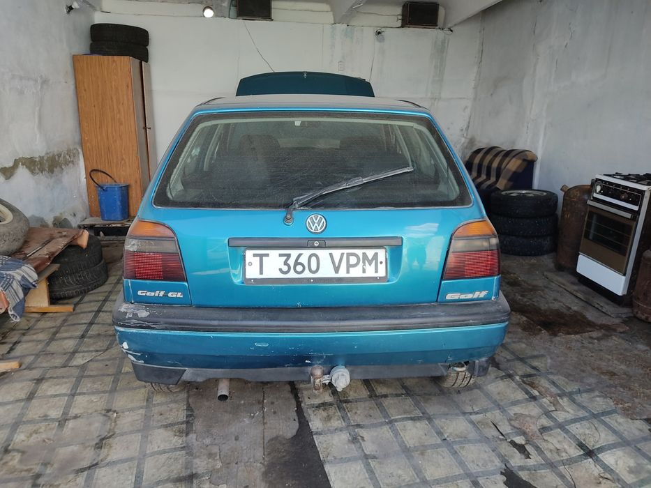 Продам гольф 3 1.8 моно