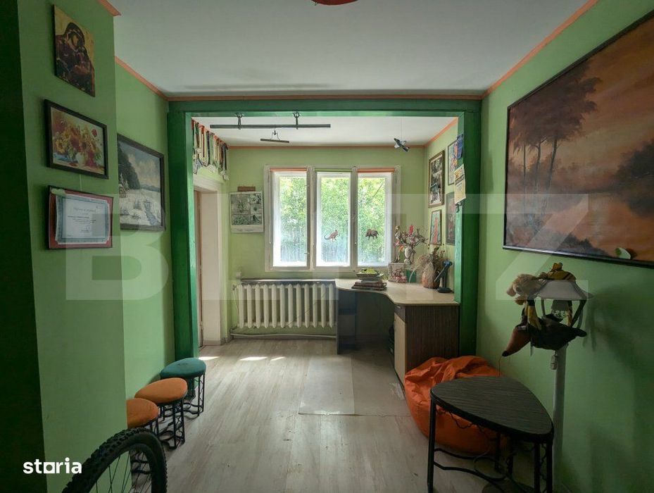 Casa renovabila/demolabila, teren 481 mp, 2 fronturi, zona Intre Lacur