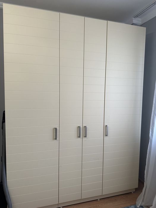 Шкаф срочно продам