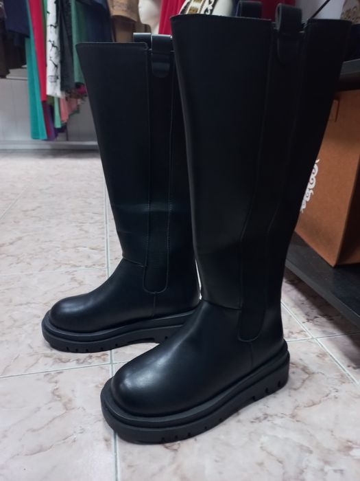 продам новые сапоги 36р