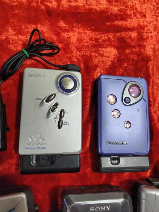 Кассетные плееры Sony Walkman, Panasonic