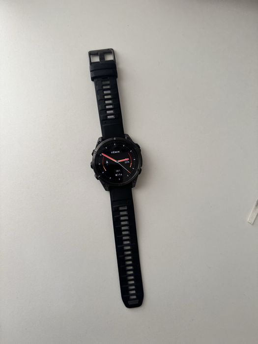 Продаю Garmin fenix 8