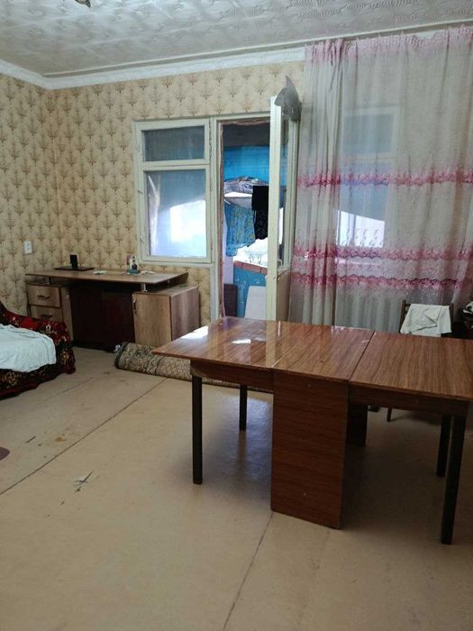 Сдаётся в аренду 1-комнатная квартира возле базара Кадышева