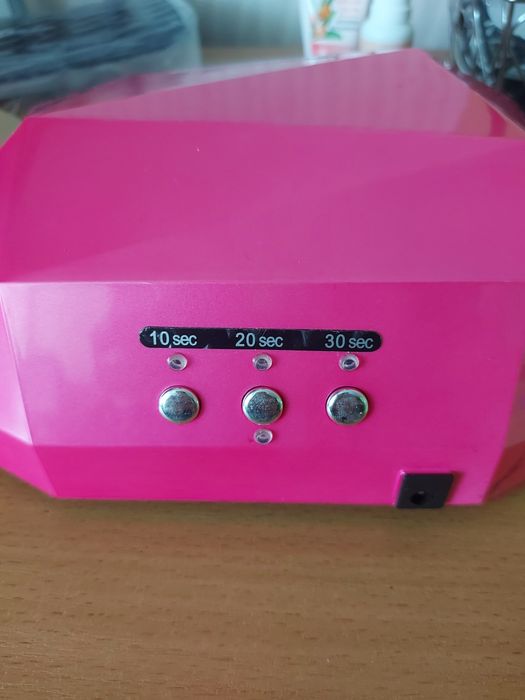 Лампа для сушки ногтей