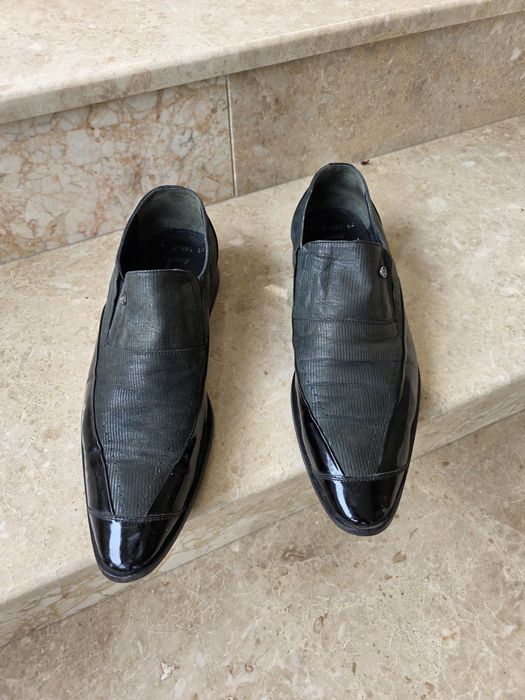 Pantofi bărbați de piele.