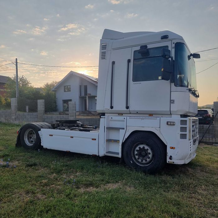 Vând camion Renault Magnum