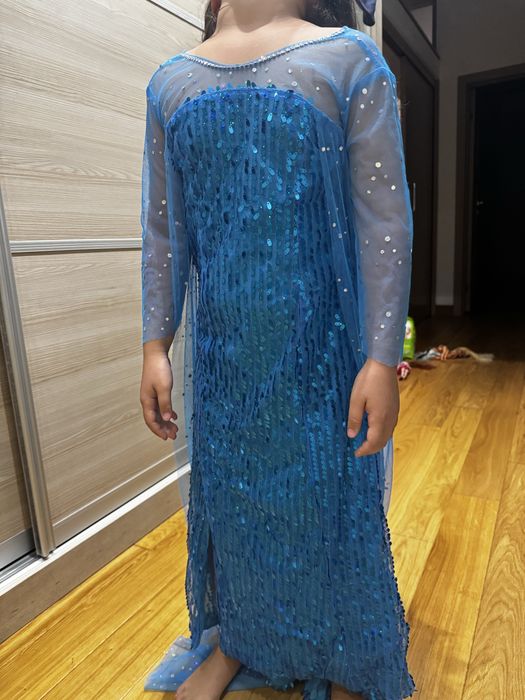 Платье Эльзы на 5-7 лет