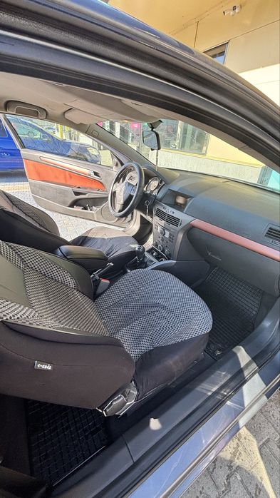 Opel astra GTC 1.6