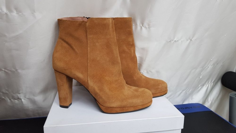 Botine piele intoarsa  39