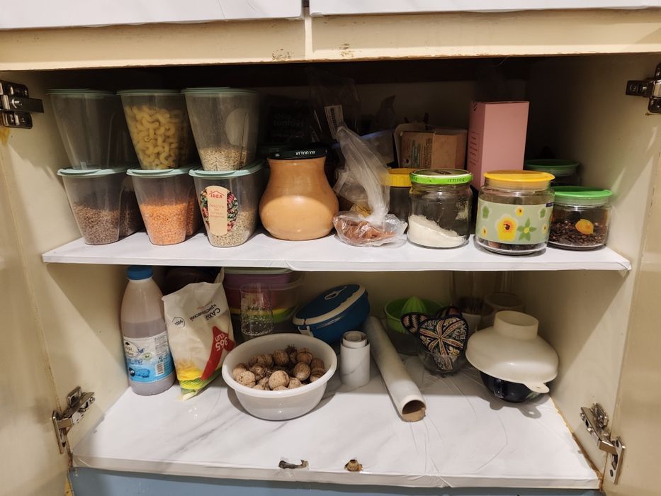 Стол для кухни с ящиками