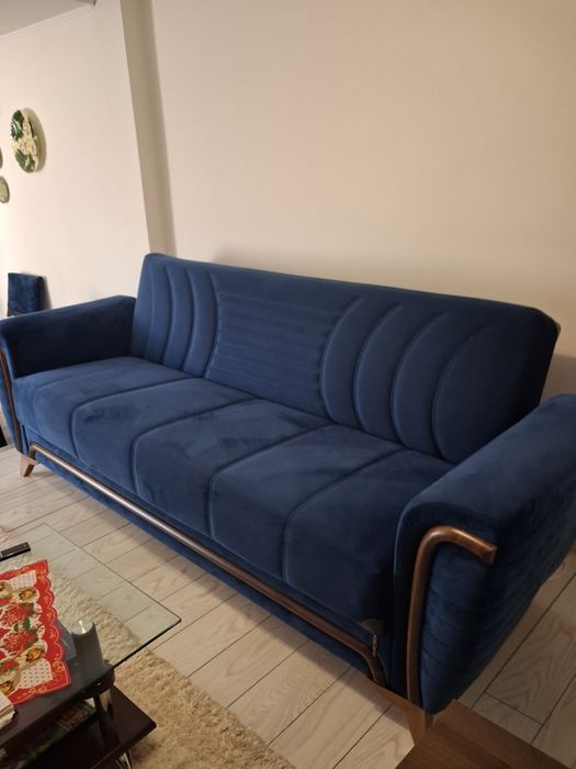 Canapea extensibila nefolosita