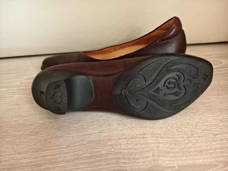 Дамски обувки естествена кожа