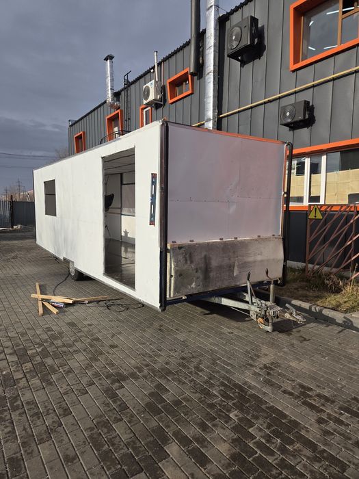 Дом на колесах с документами.