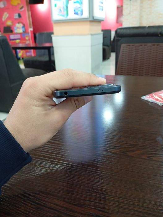 Redmi not 13. 8/128