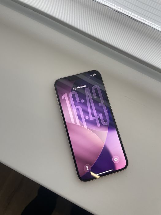 Iphone 13 розовый