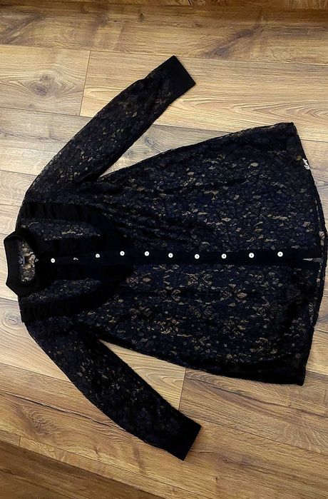 Рокля- риза, Lucy, M