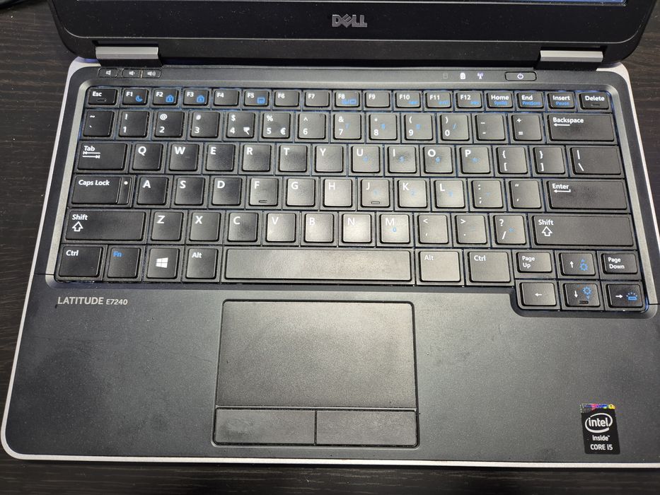 Dell Latitude E7240