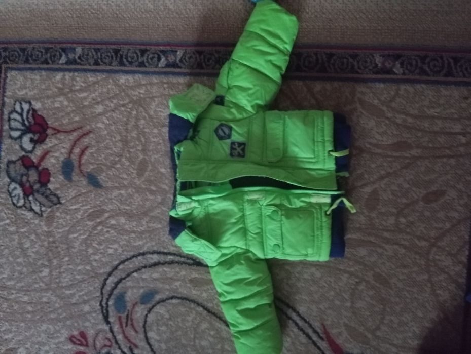 Продам зимний детский комбинезон