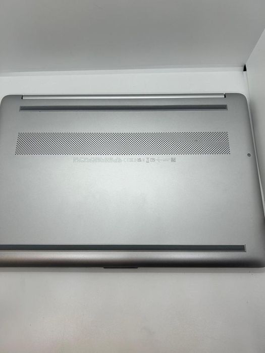 Laptop HP 15s-eq1035nq Ryzen 7 4700U, 15.6", Full HD, 16GB, 512GB -D-