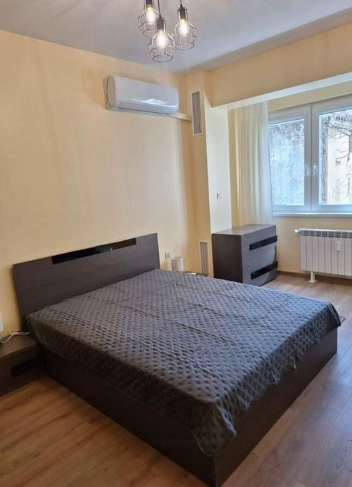 Тристаен, под наем, Център-ЦУМ