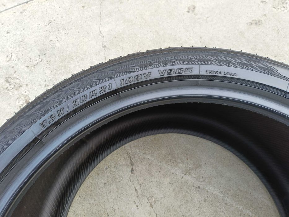 Set 4 anvelope de iarna 285 35 21 cu 325 30 21 yokohama profil 7,5 mm