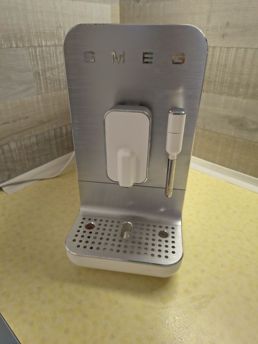 2 бр. кафеавтомат Smeg