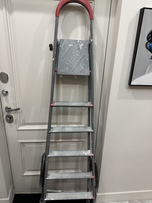 Продам стремянку