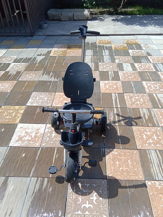 Велосипед, детский, трёхколёсный.