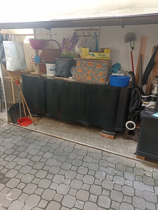 Vând apartament 2 camere, curte comuna, ultracentral