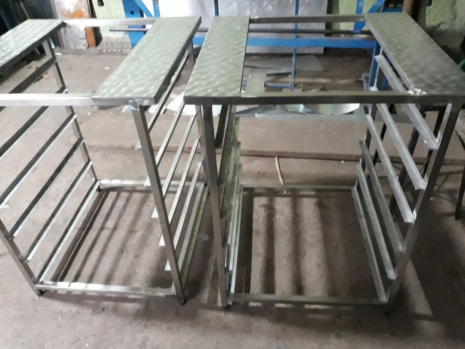 Suport cuptor inox cu sine tavi.