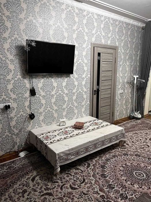 Продаю квартиру Яшнабадский р-он Авиасозлар-4, 2-х ком 3-этаж 50м2