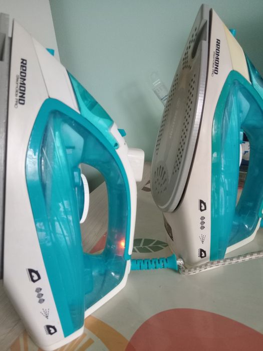 Продам утюги рабочие - 7000тг (2шт)
