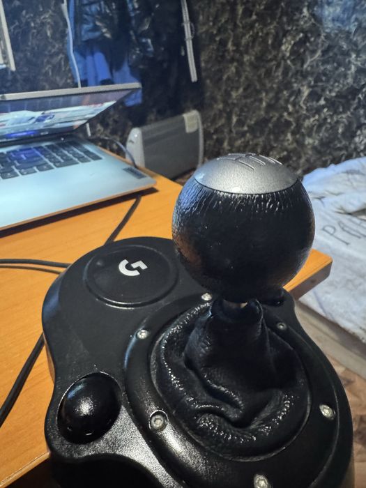 Logitech G29 + Shifter