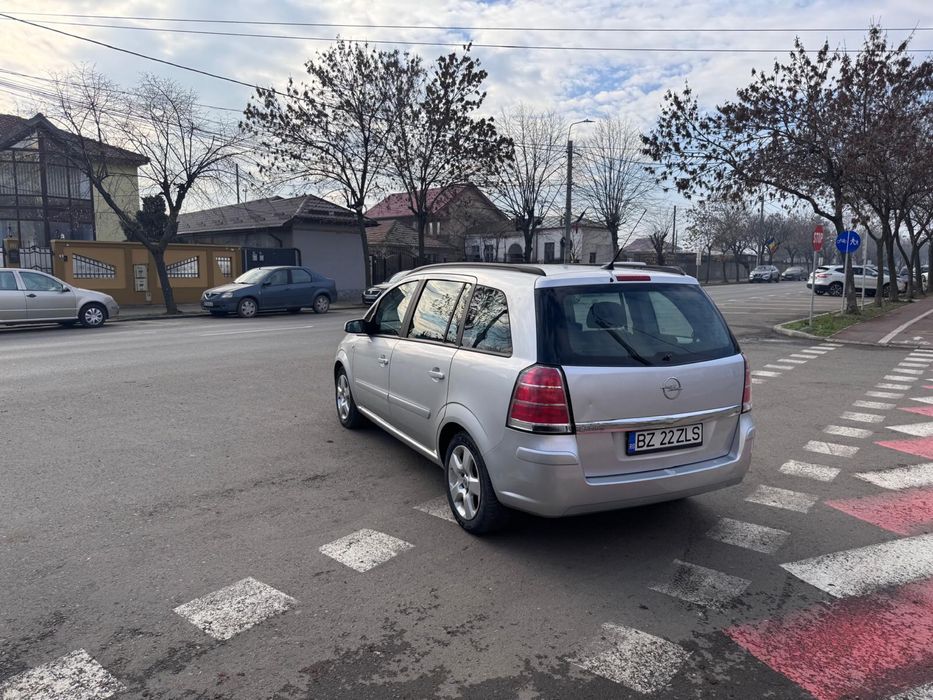 Opel Zafira 2 An 2006 Benzina 1.8 Climatronic Pilot Unic Propietar