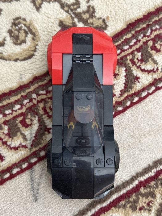LEGO тачка красная