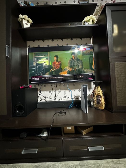 Стенка для телевизора