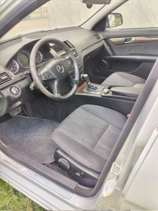 Продава Ц 220 АВТОМАТИК