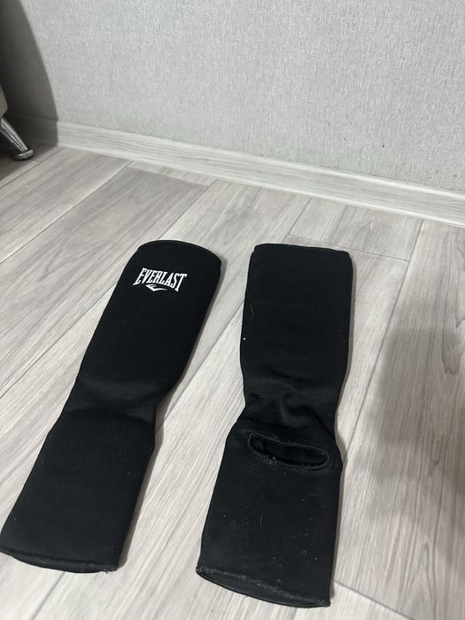 Защита на ноги Everlast