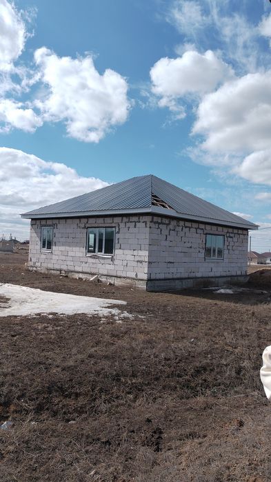 Продам дом недостроенная