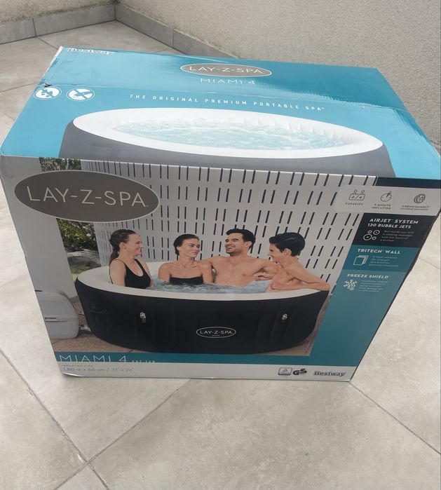 Jacuzii Lay Z Spa Miami 4