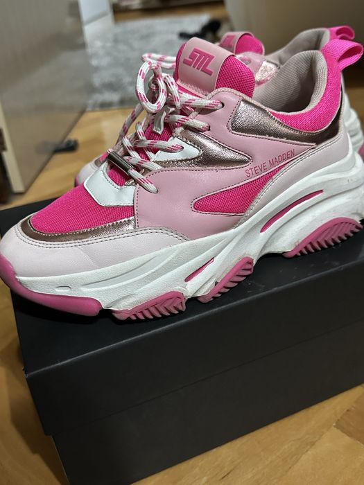 Оригинални обувки Nike, Plein sport, Liu jo, Steve Madden и др.