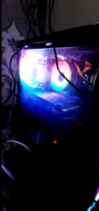 Kompyuter Sotiladi Gaming Oqish va Ishlash  uchun ideal